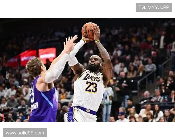 湖人半场罚球命中率高达95% 21投20中表现堪称完美